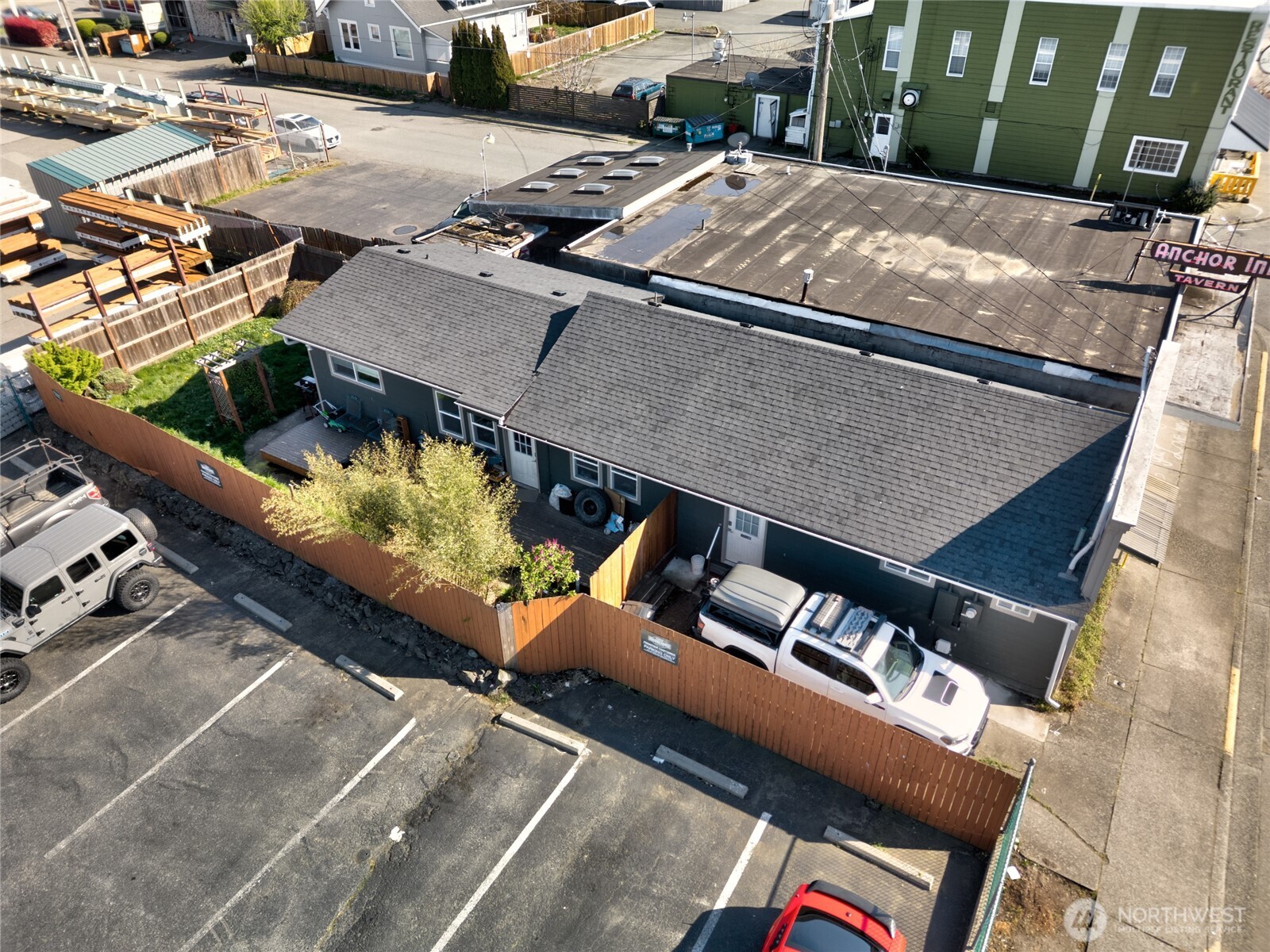 main property photo 19