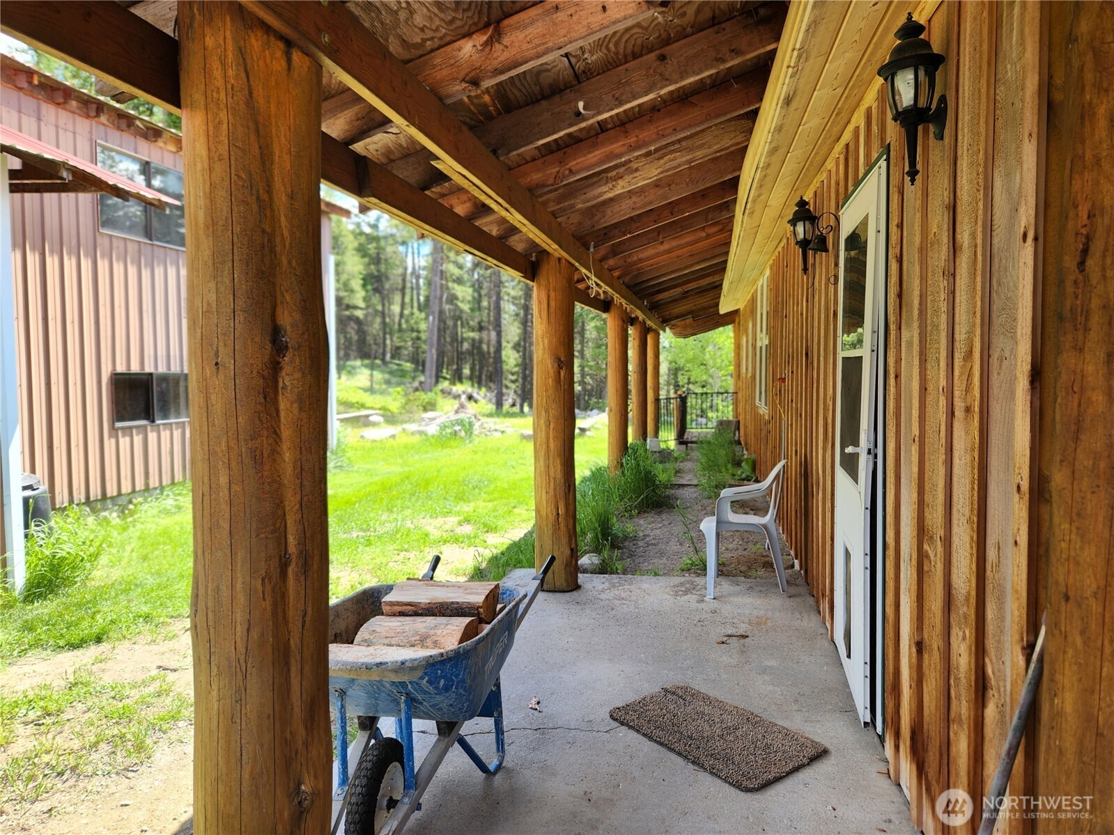 main property photo 18