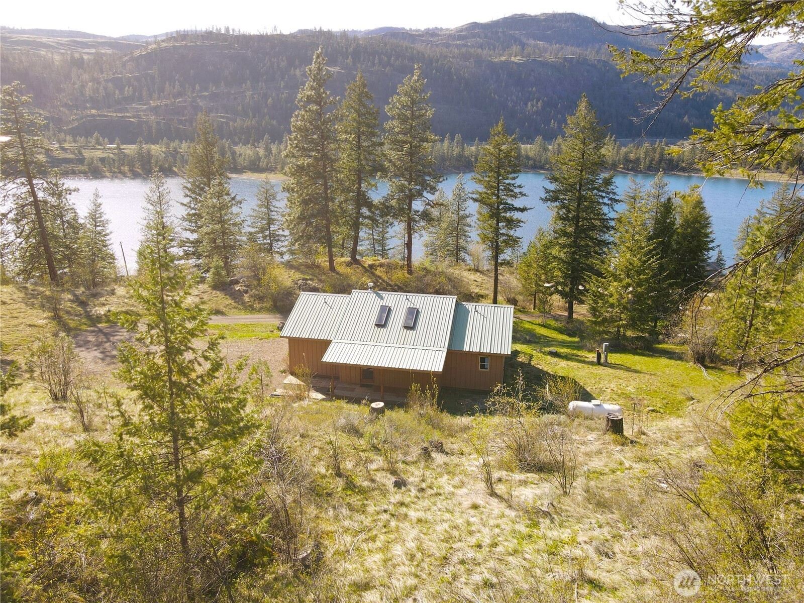 main property photo 31