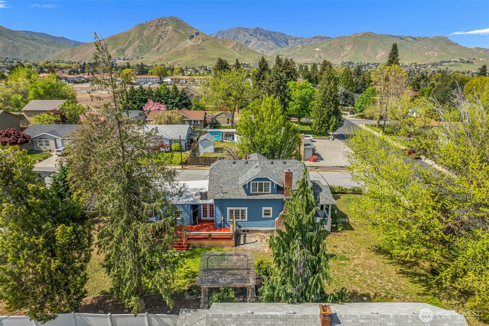 main property photo 34