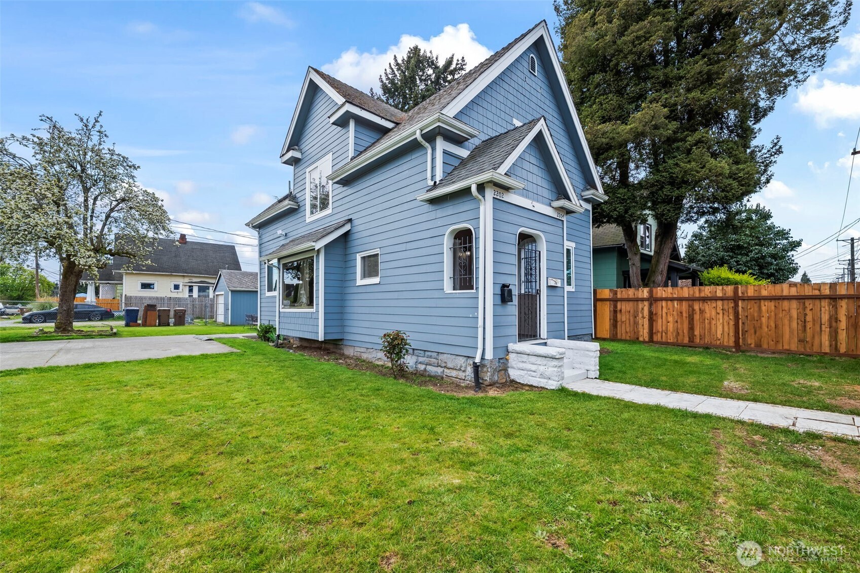main property photo 1