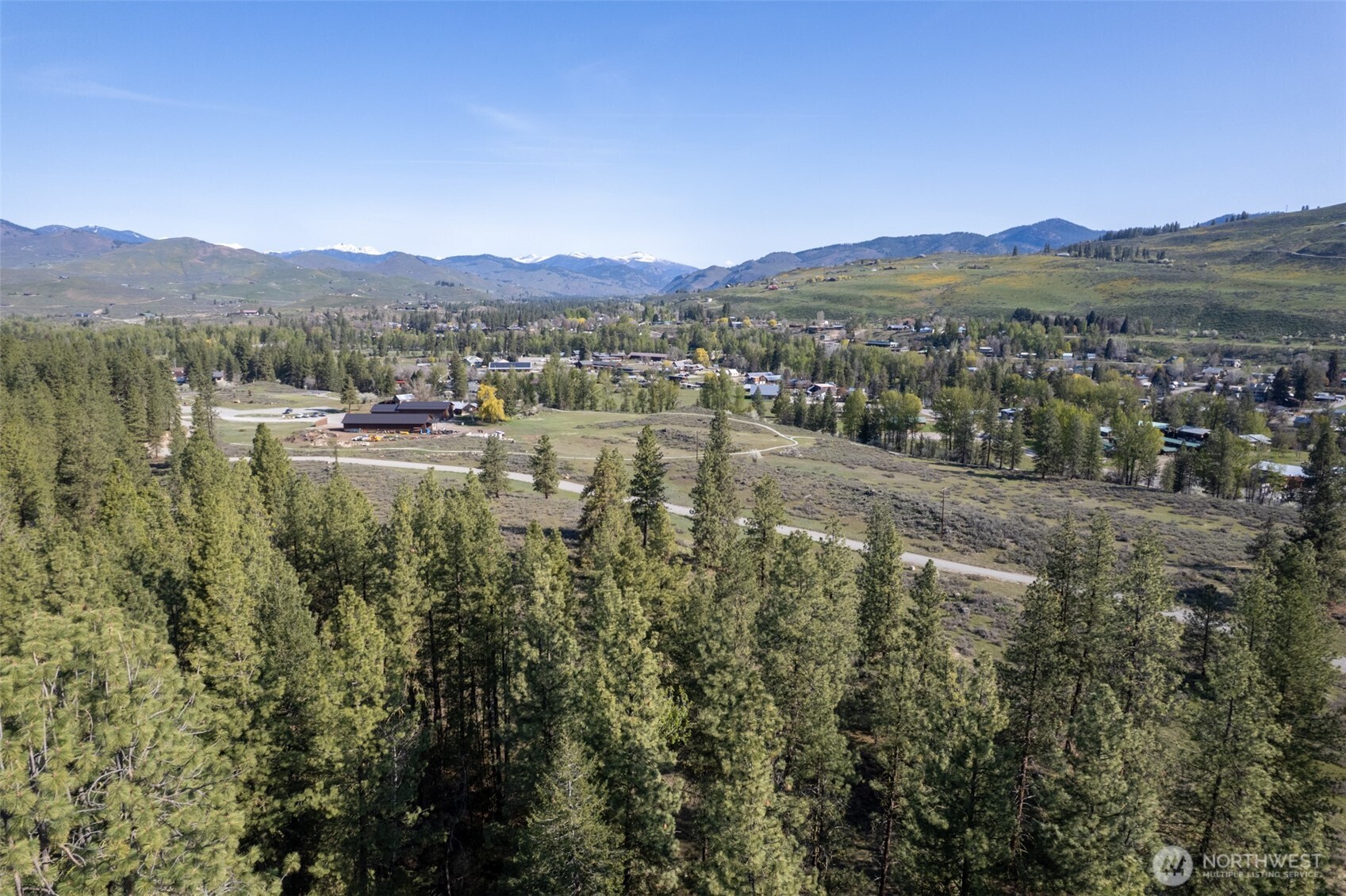 main property photo 8