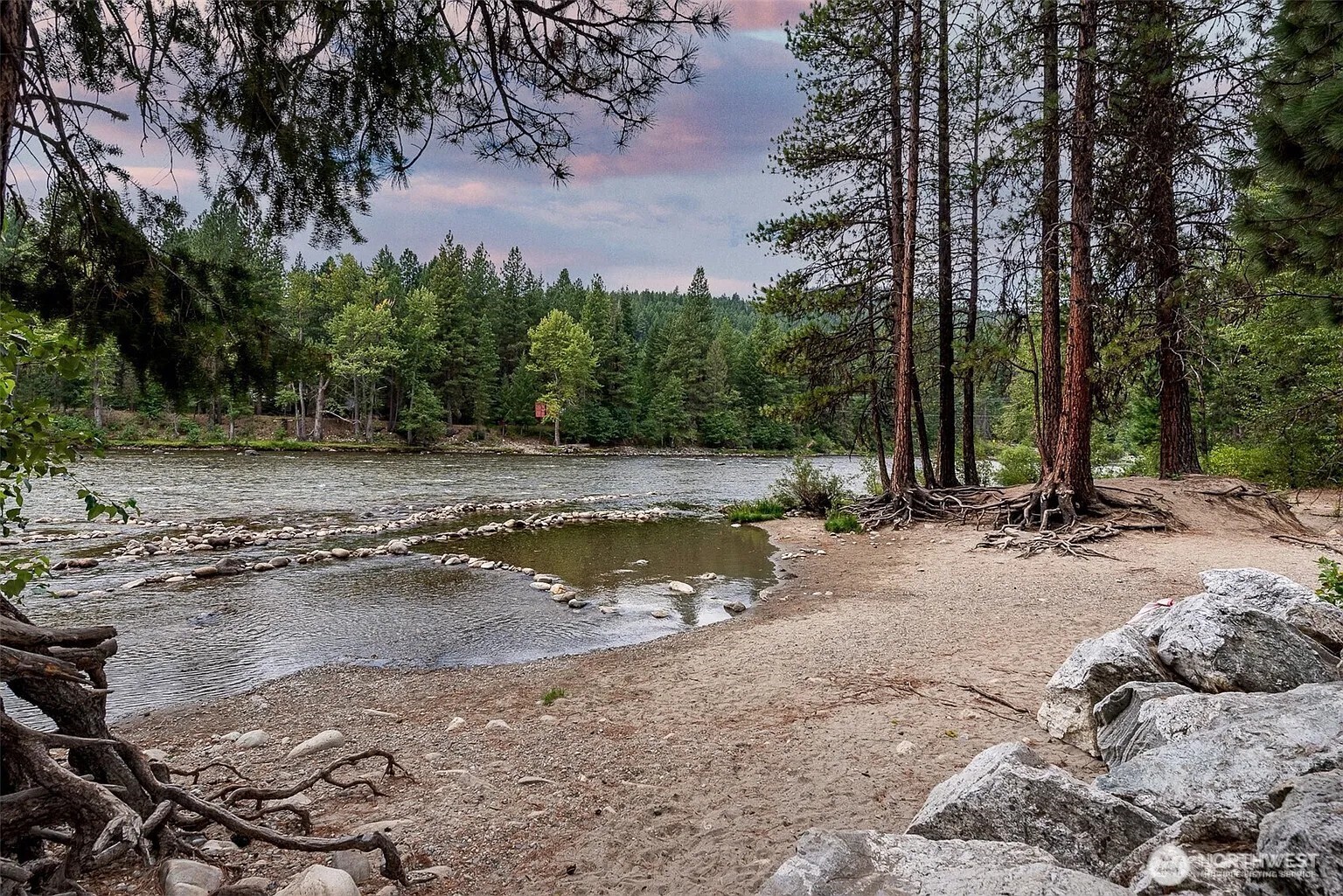 main property photo 26