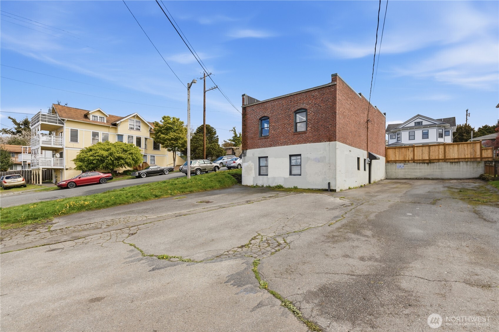 main property photo 19