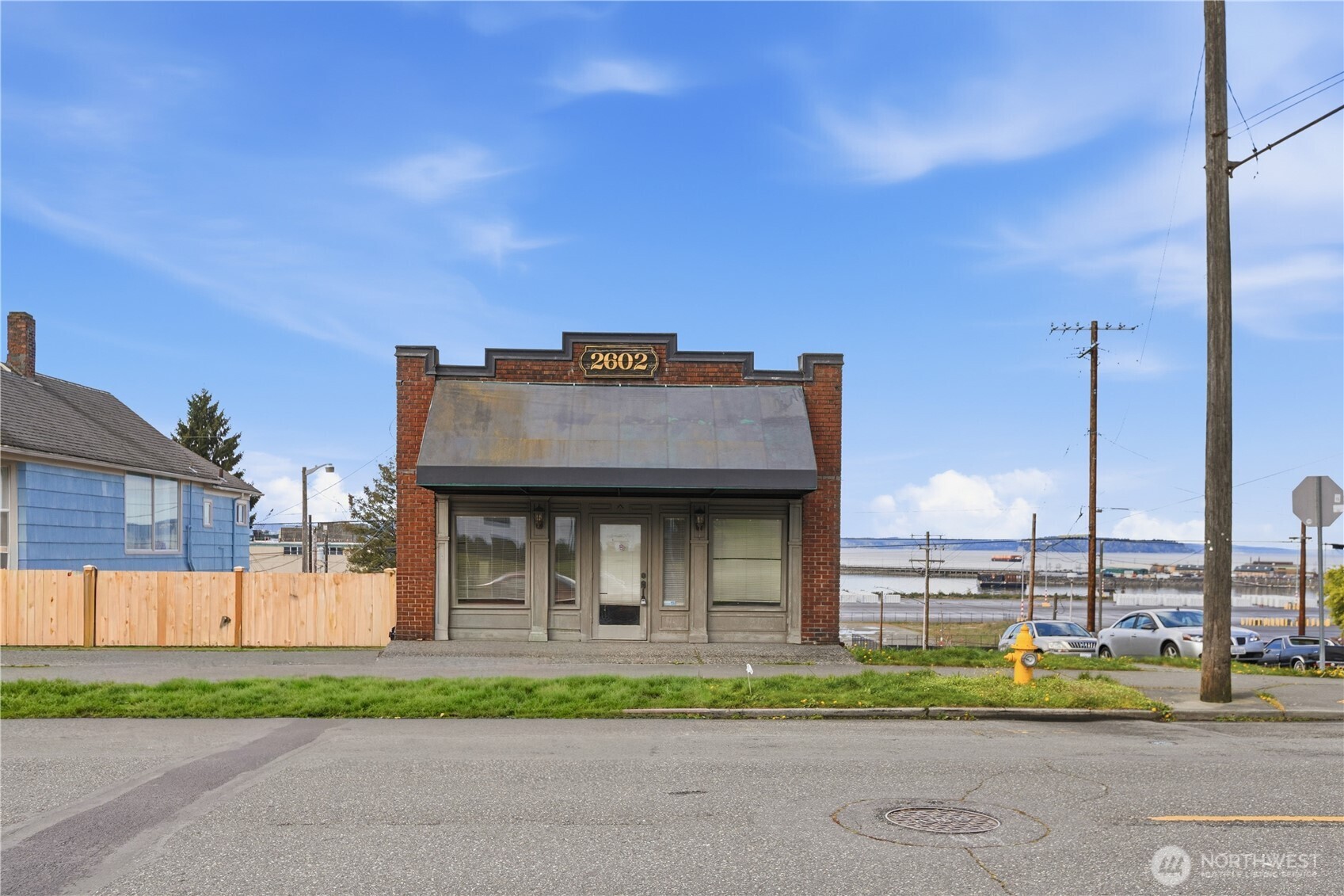 main property photo 33