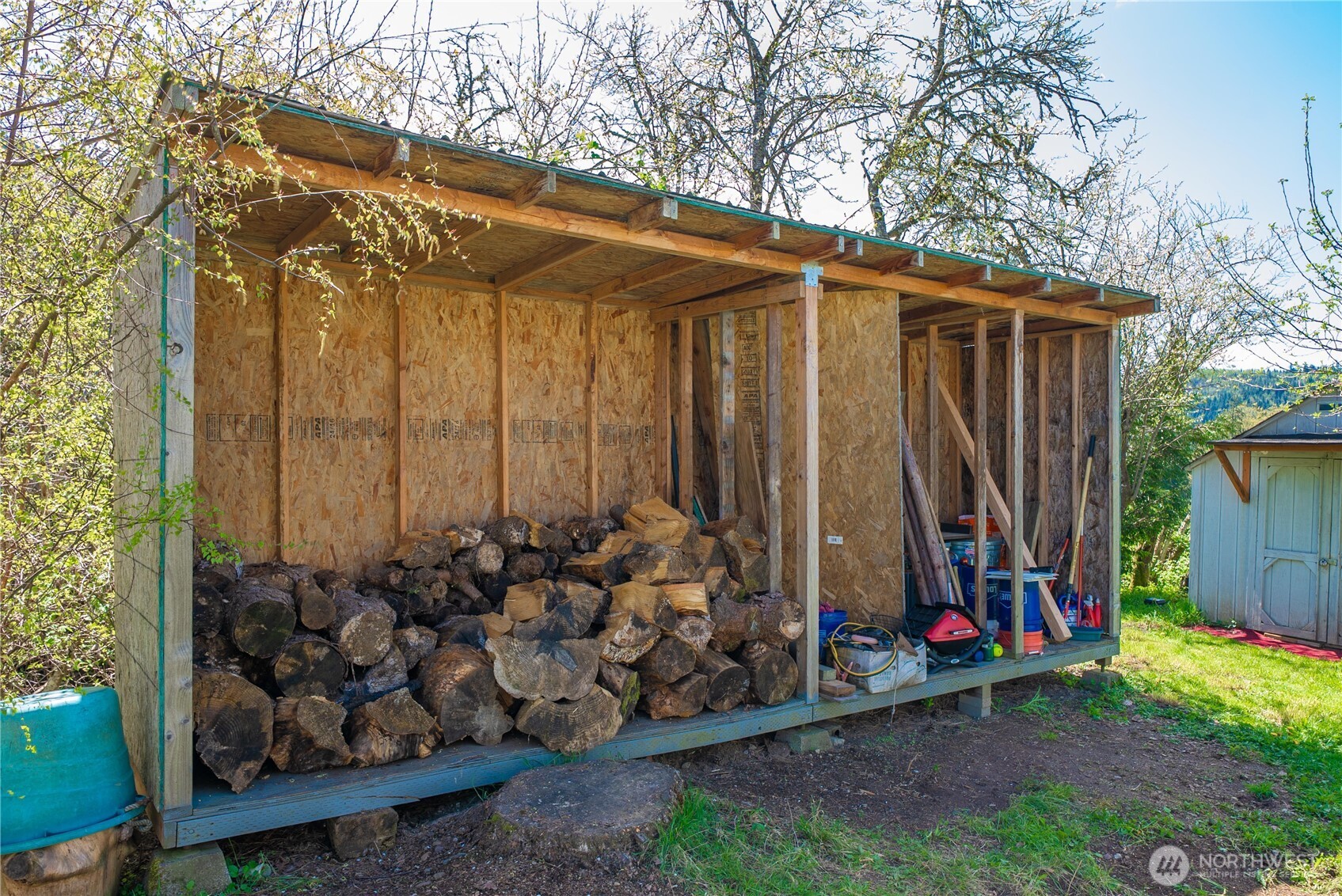 main property photo 15