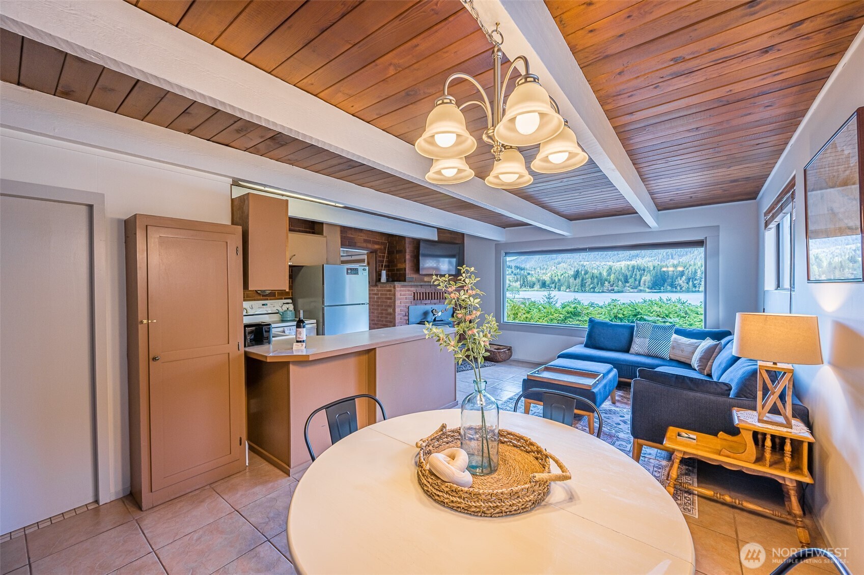 property viewer photo 25