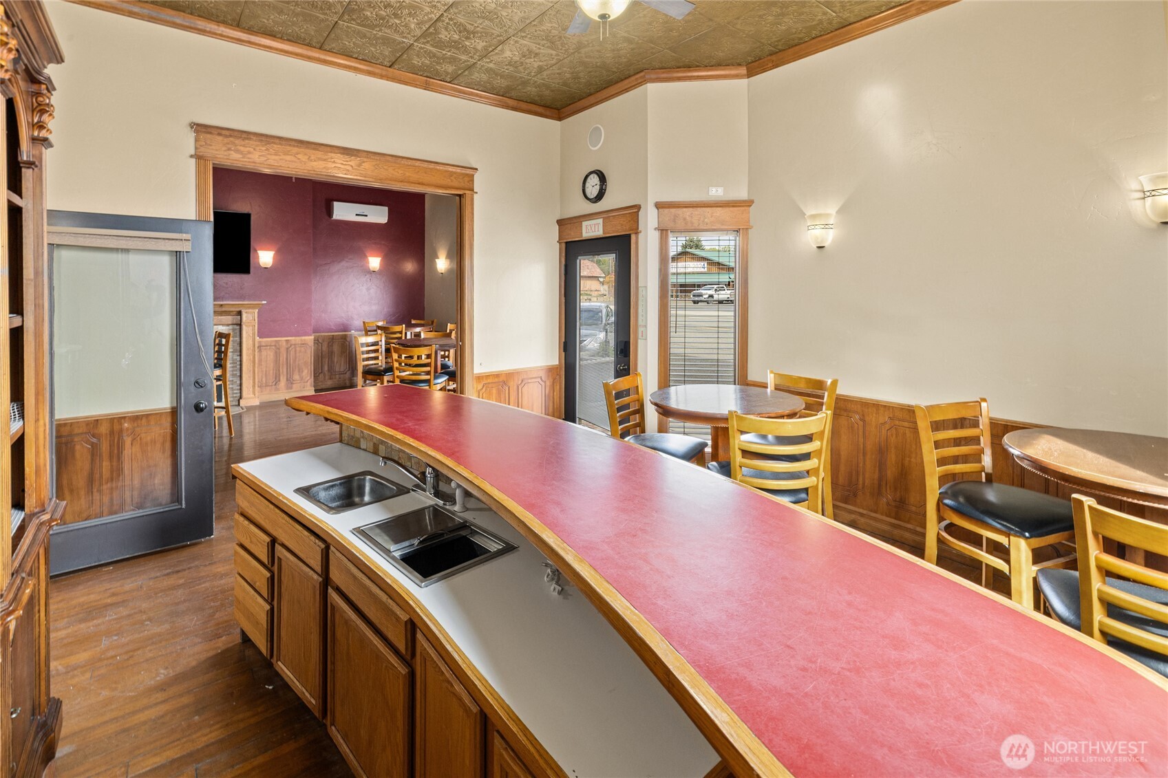main property photo 5