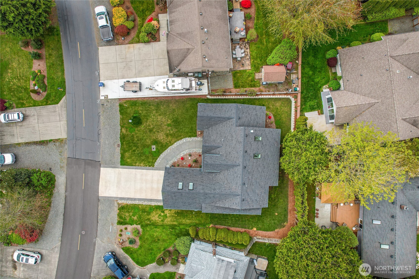 main property photo 31