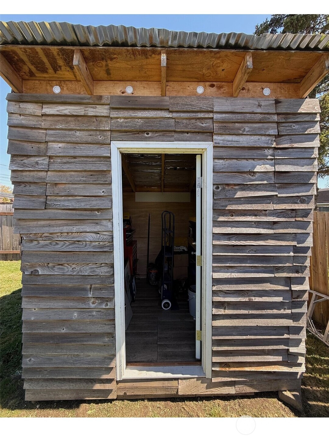 main property photo 15