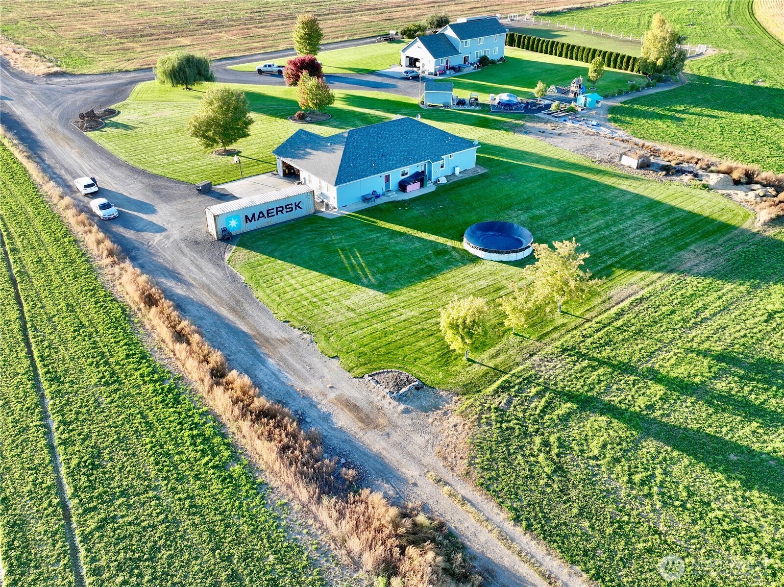main property photo 32