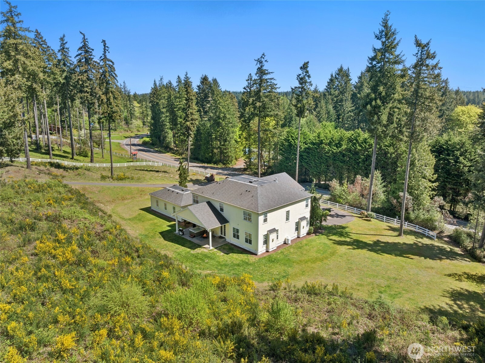 main property photo 38