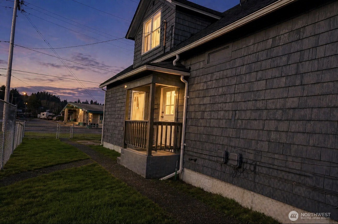 main property photo 8