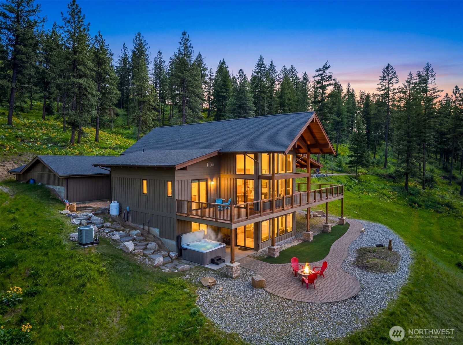 main property photo 32