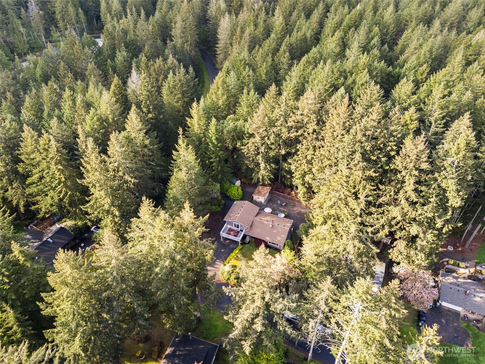 main property photo 33