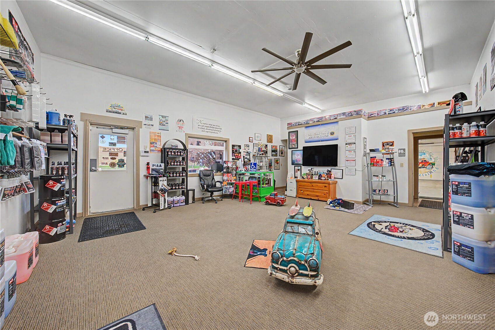 main property photo 7