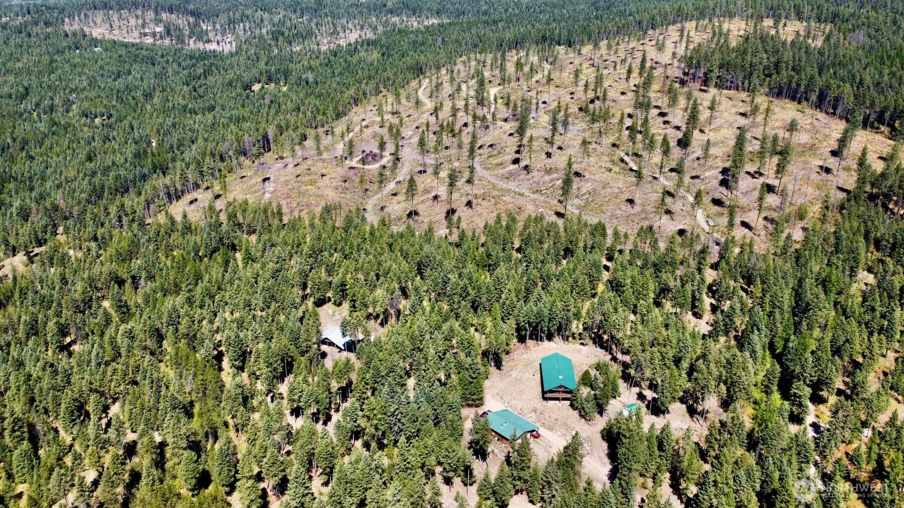 main property photo 39