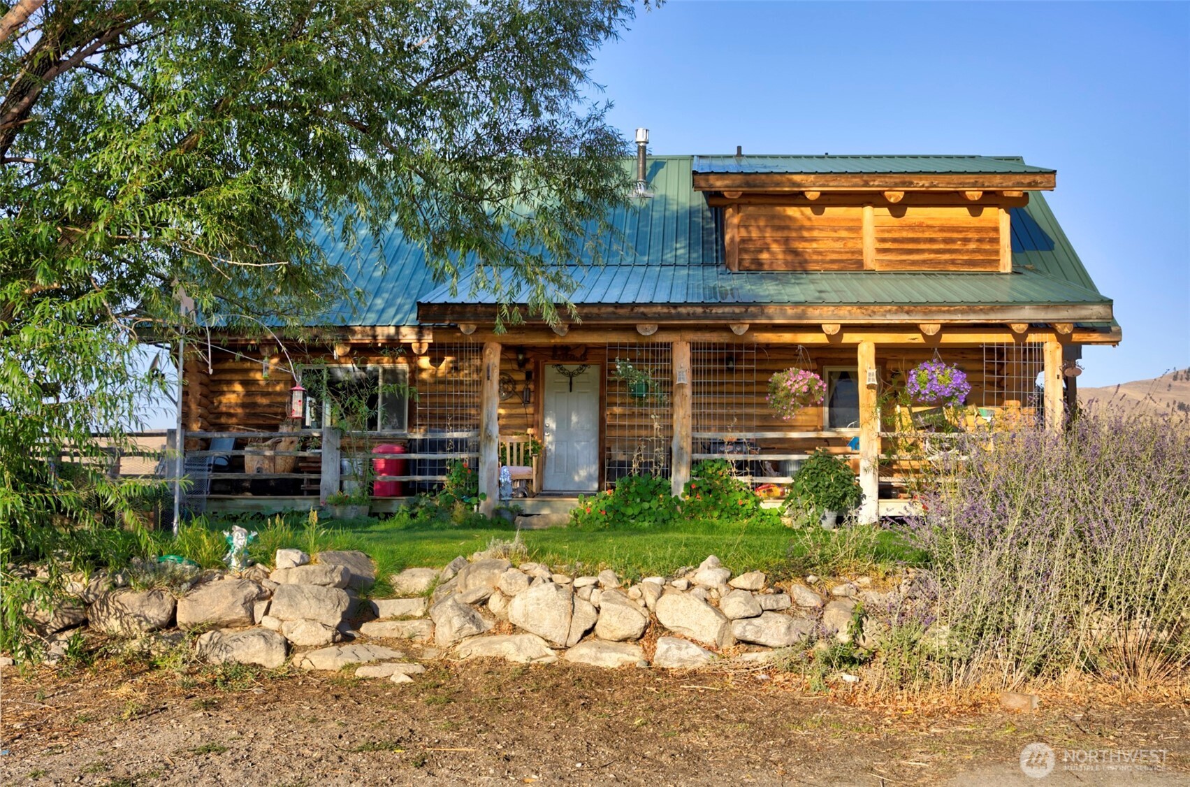 main property photo 5