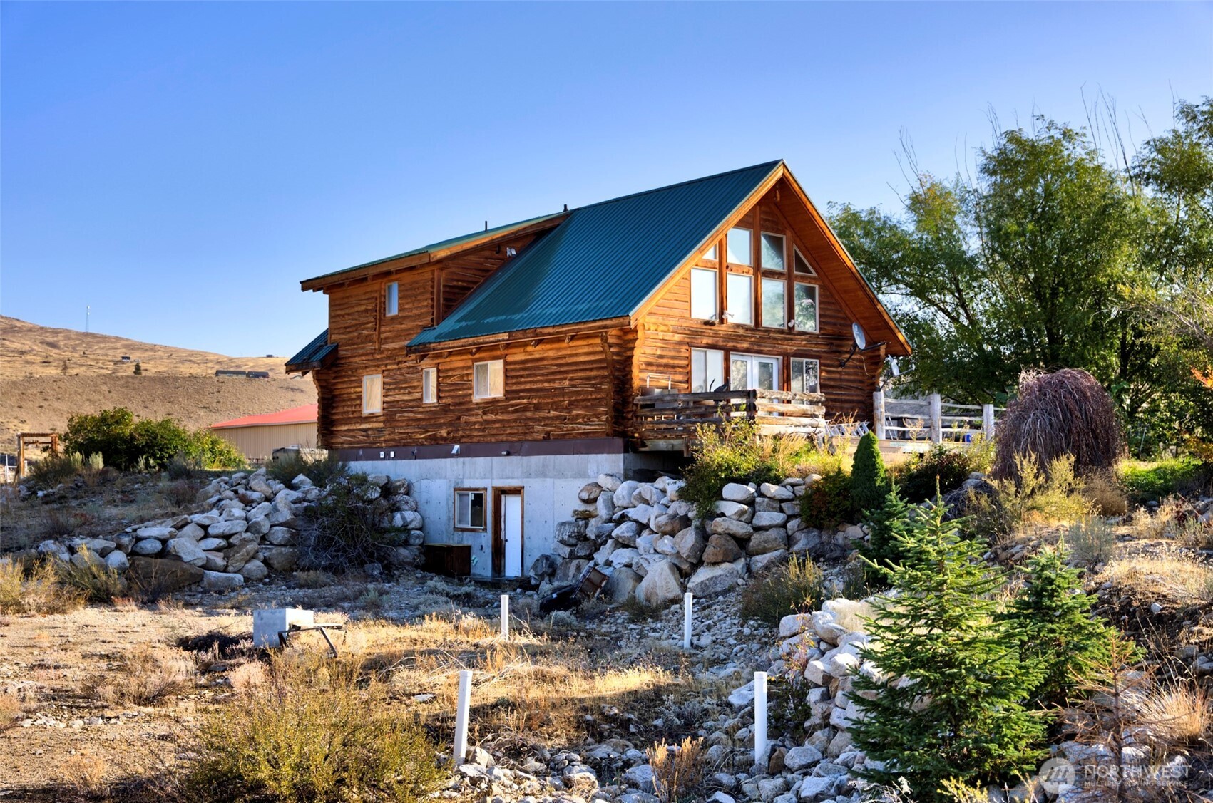 main property photo 6