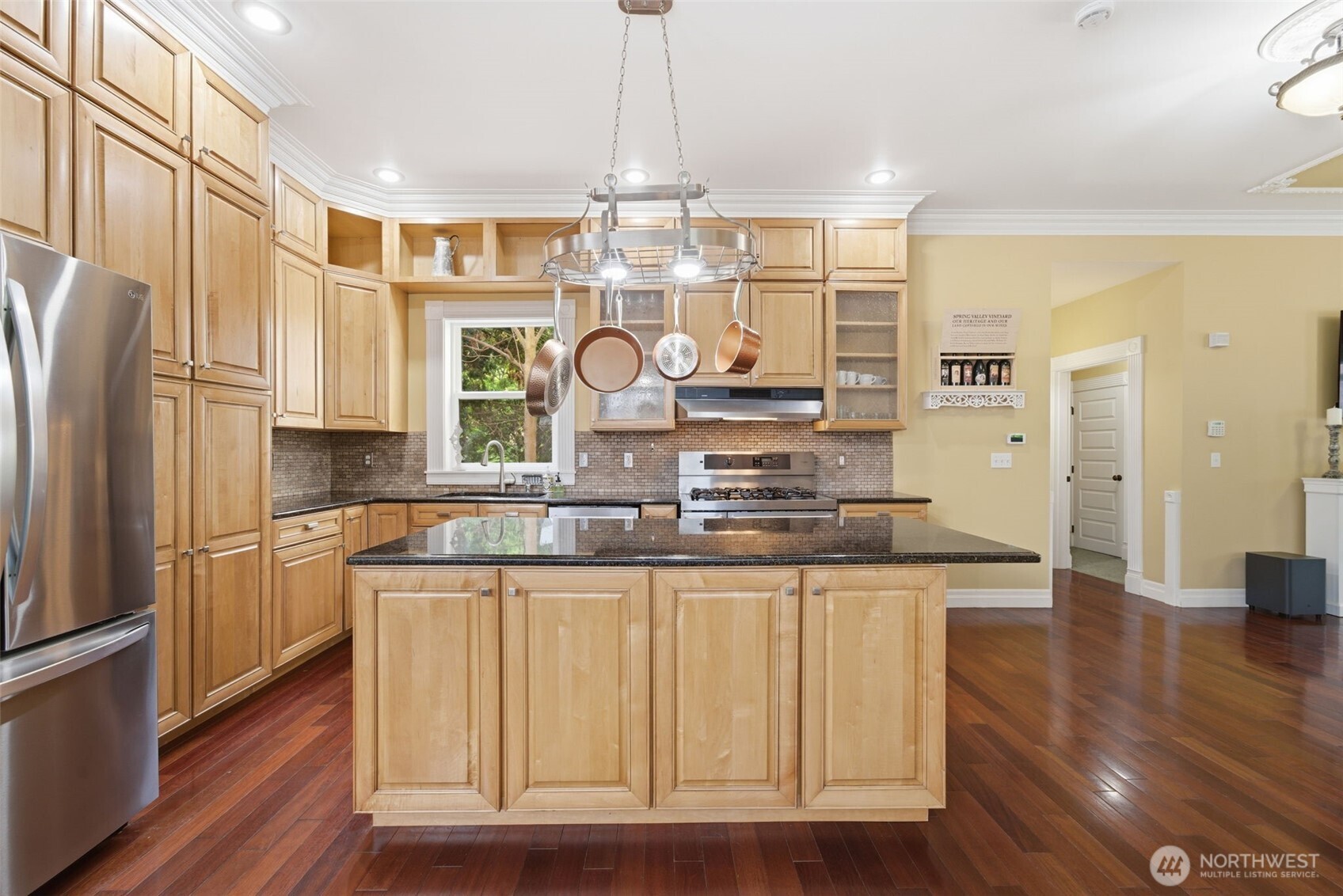 main property photo 7