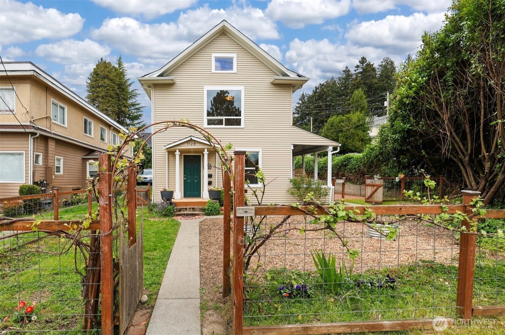 main property photo 1