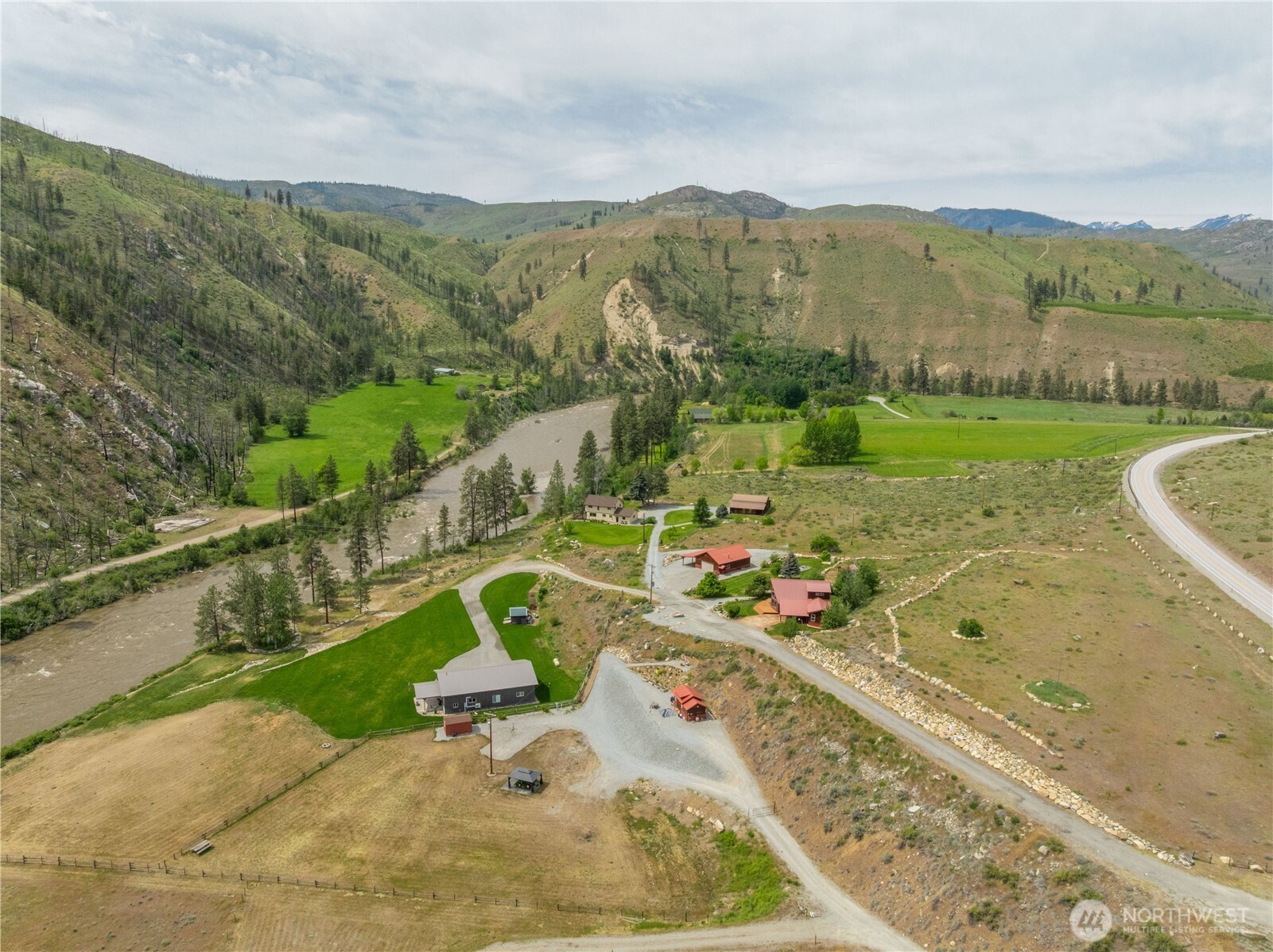 main property photo 4