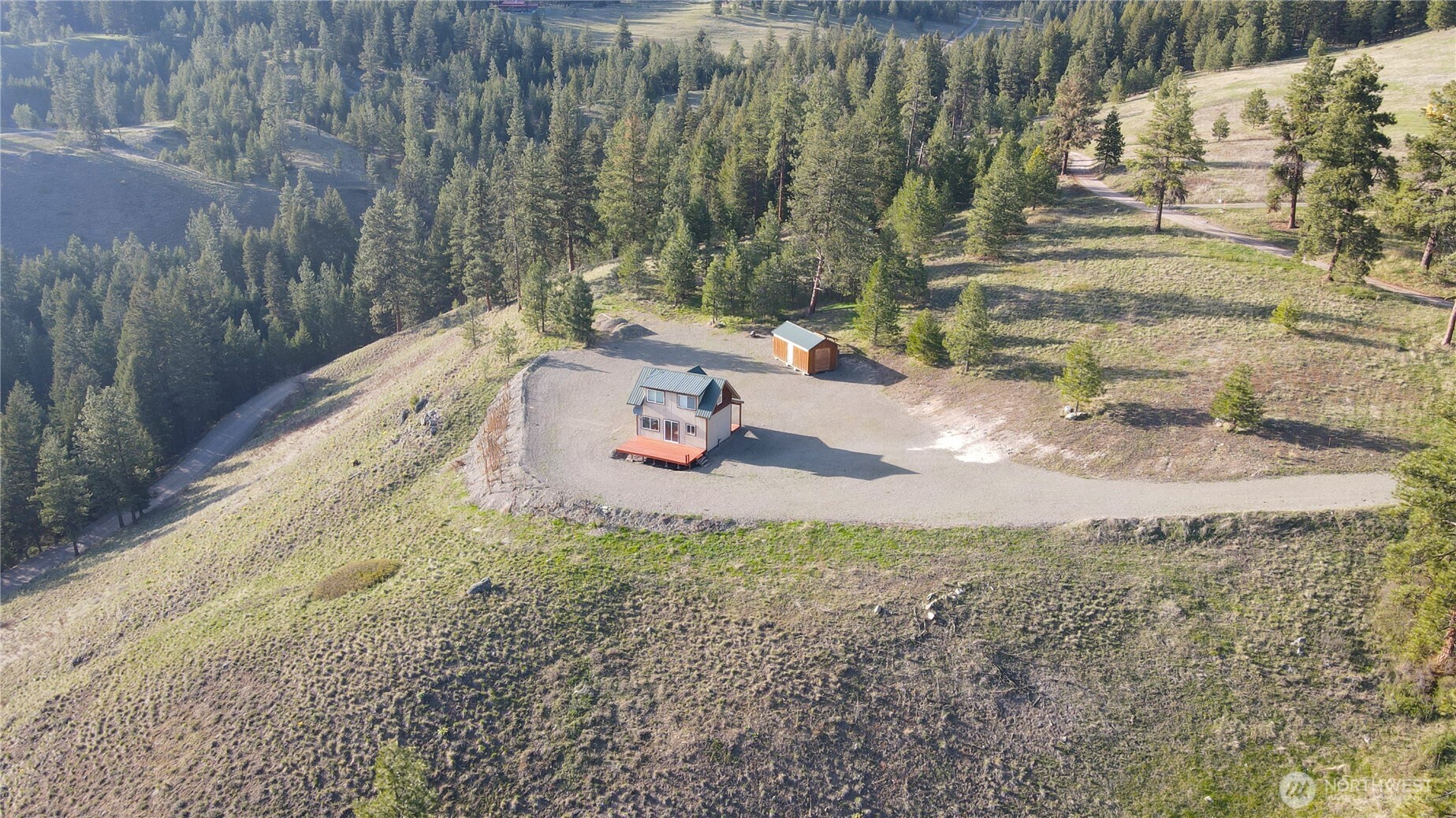 main property photo 18