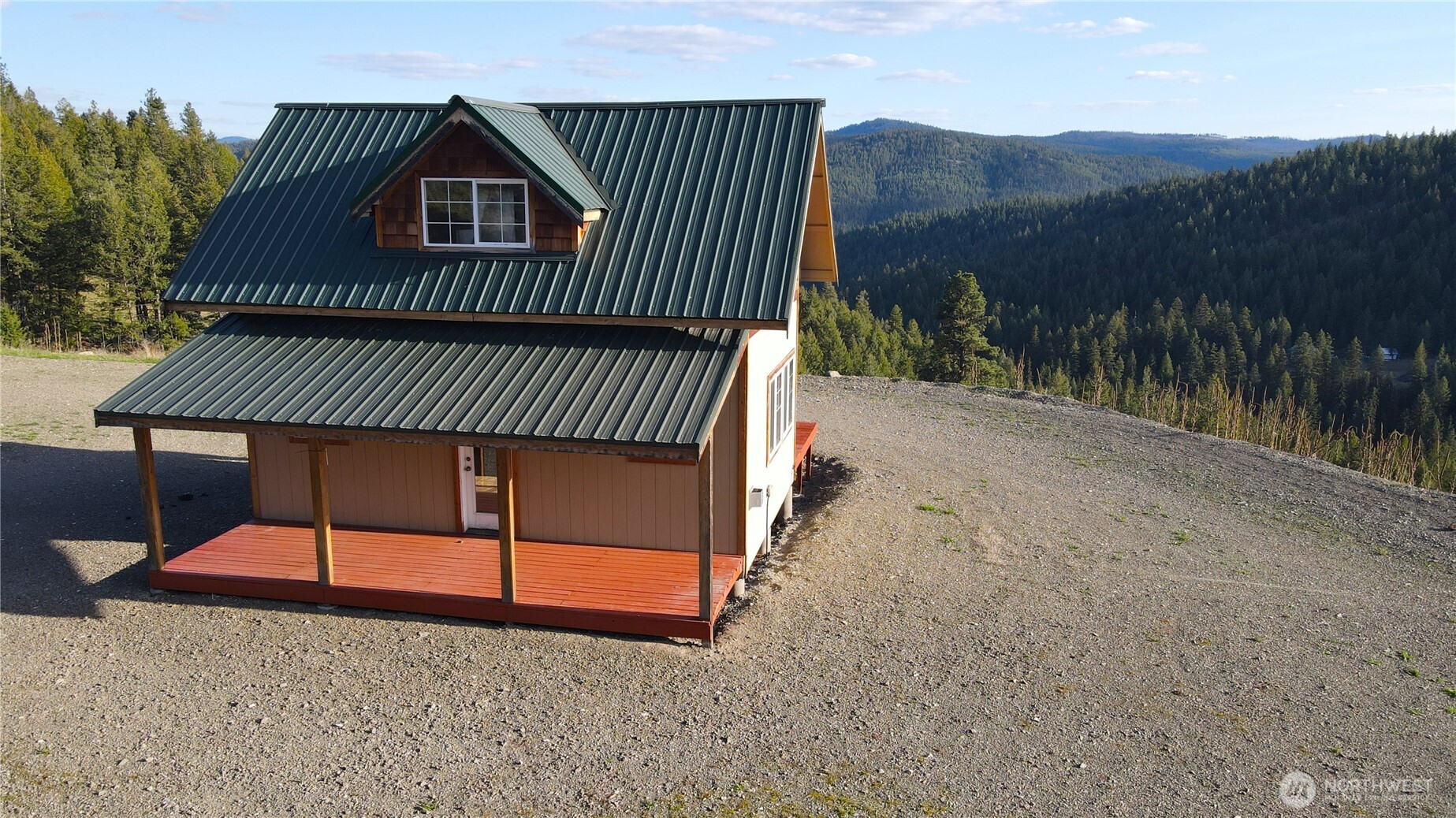 main property photo 7