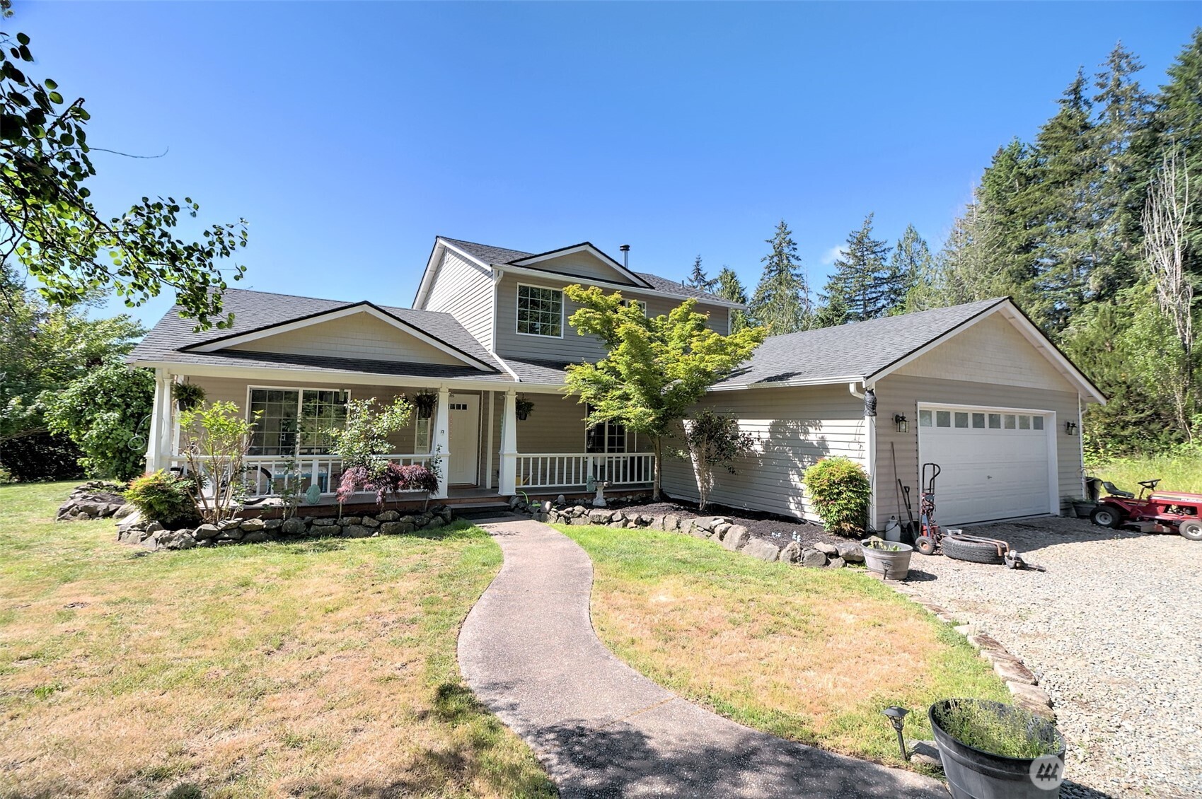 main property photo 0