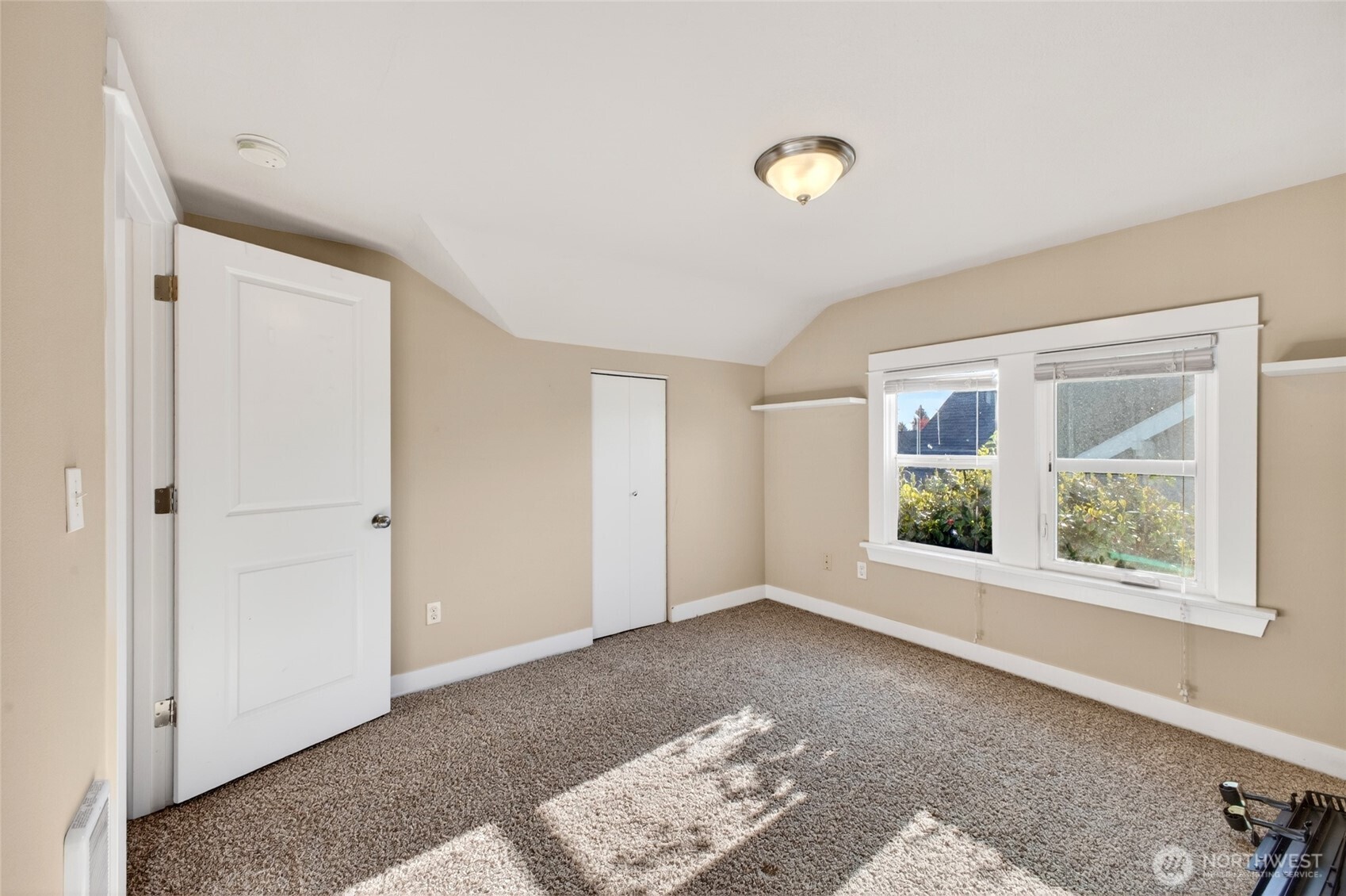 property viewer photo 17