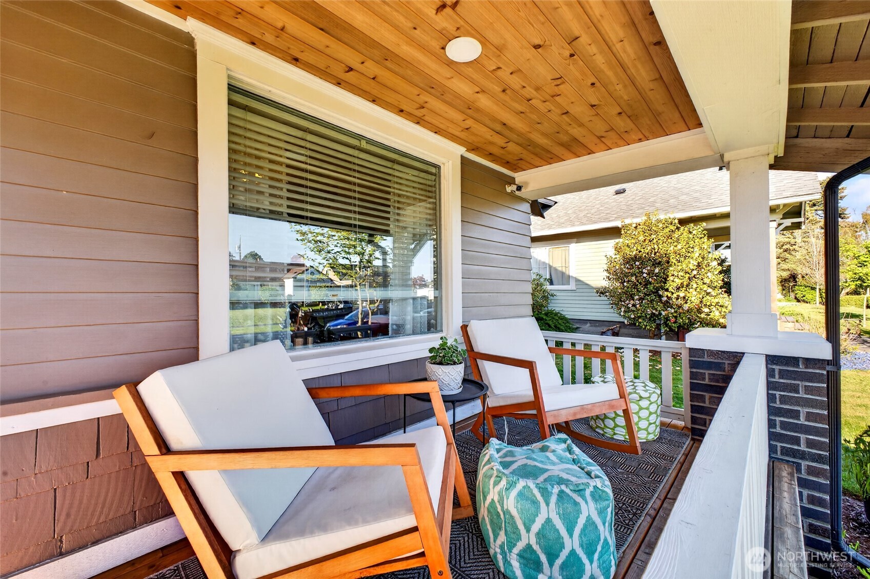 property viewer photo 2