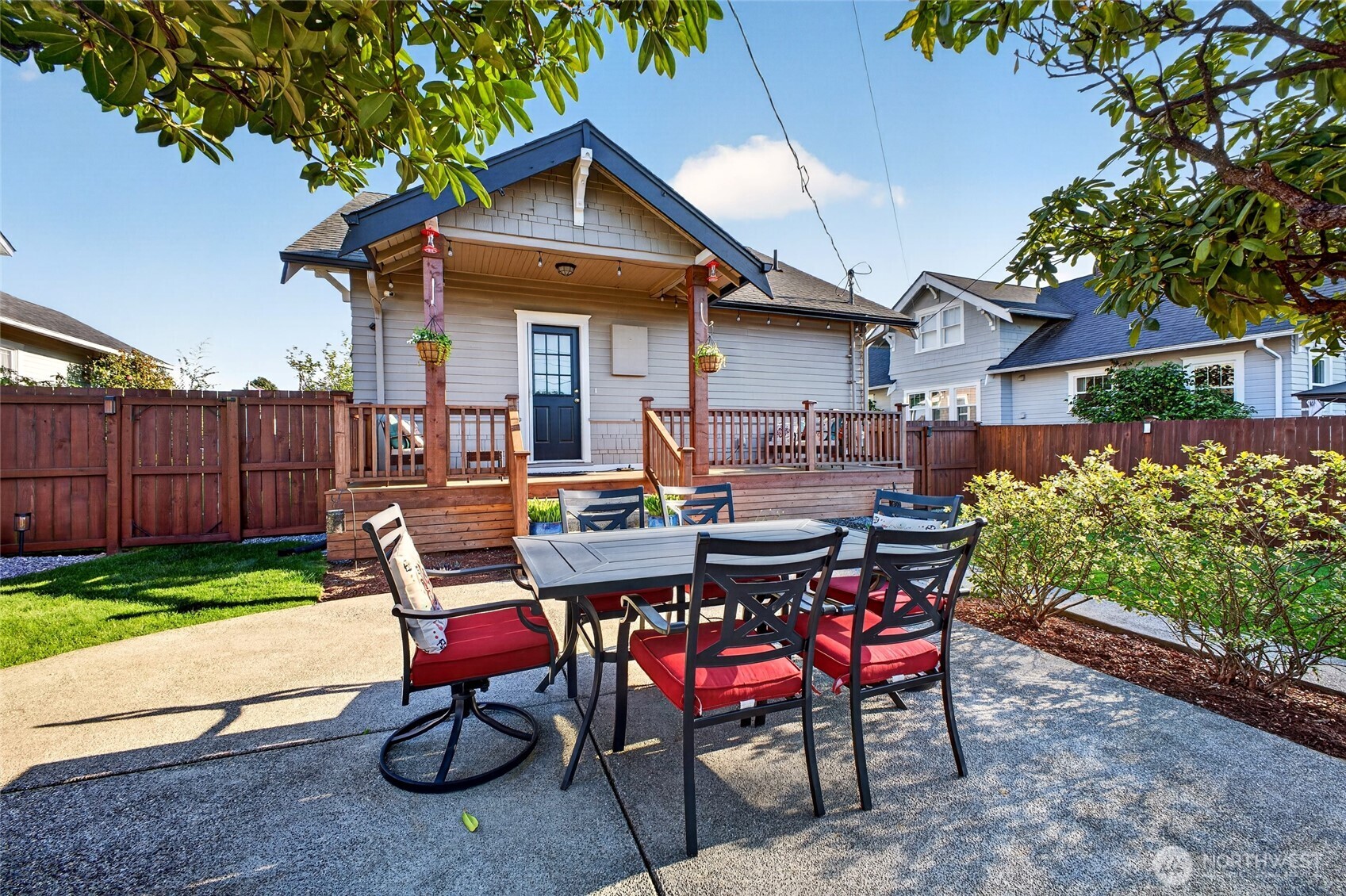 property viewer photo 25