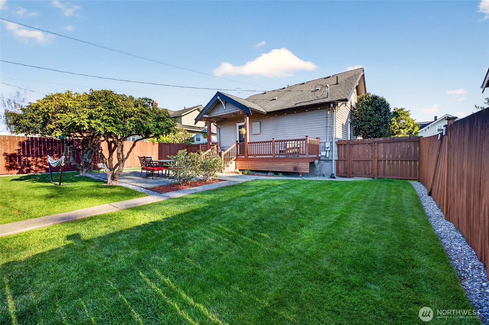 property viewer photo 27