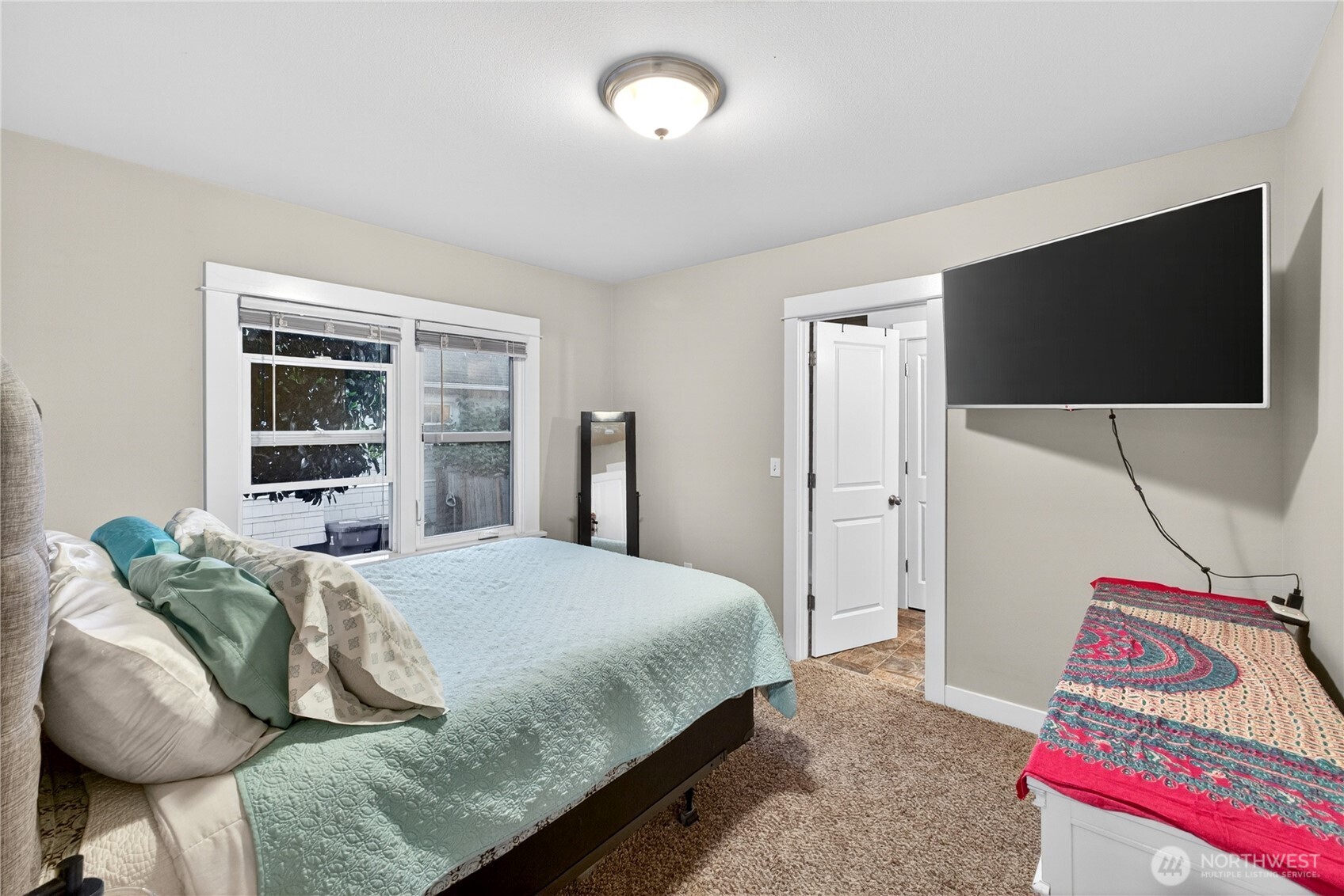 property viewer photo 9