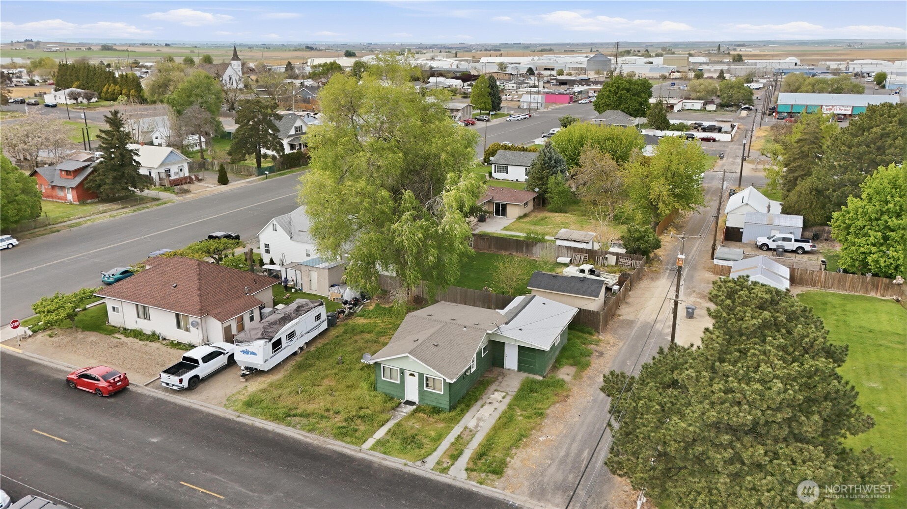 main property photo 10