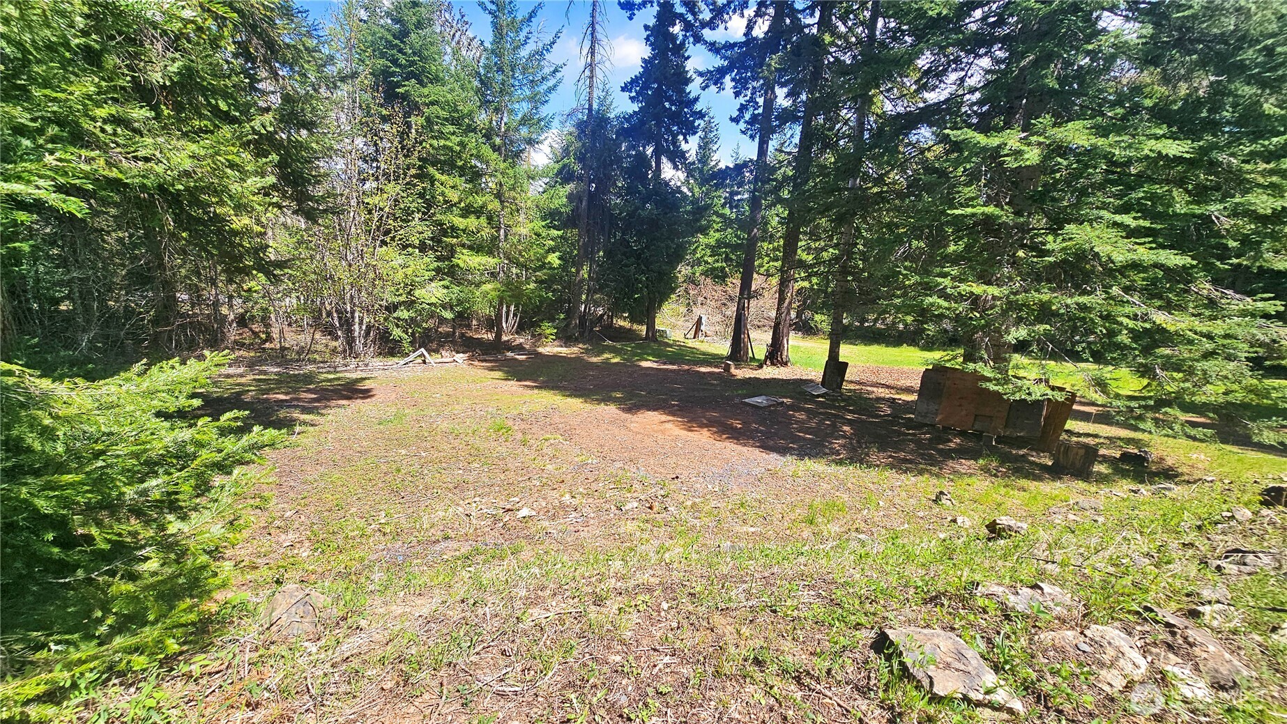 main property photo 32