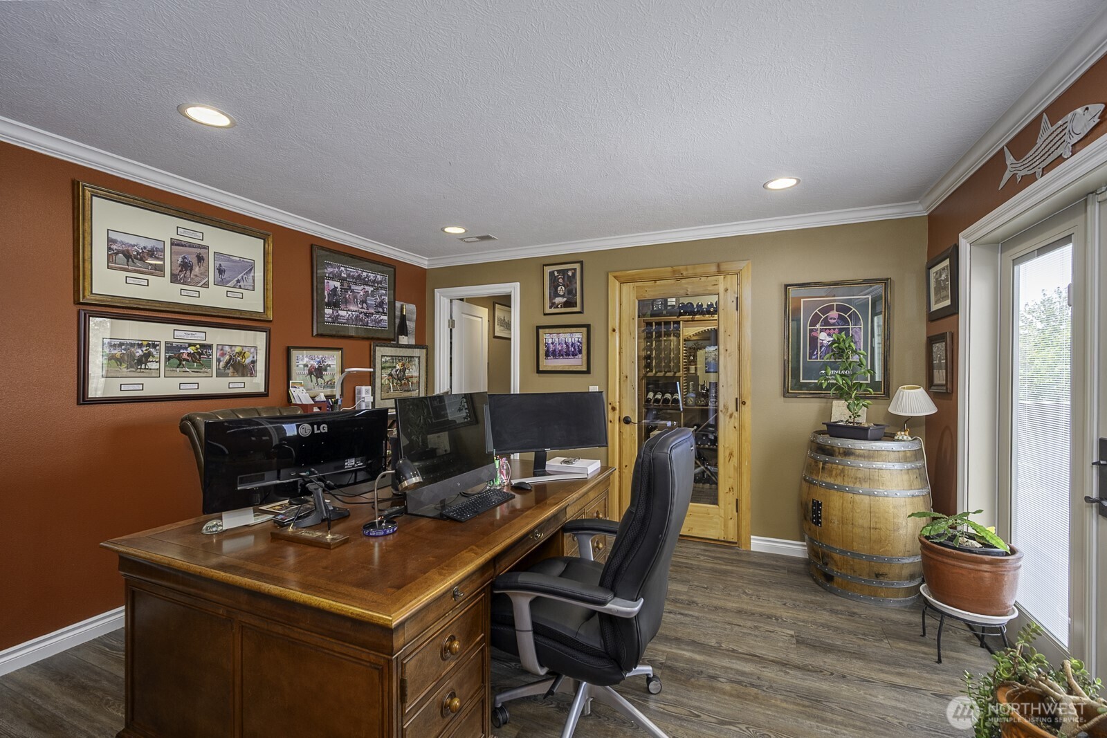 main property photo 38