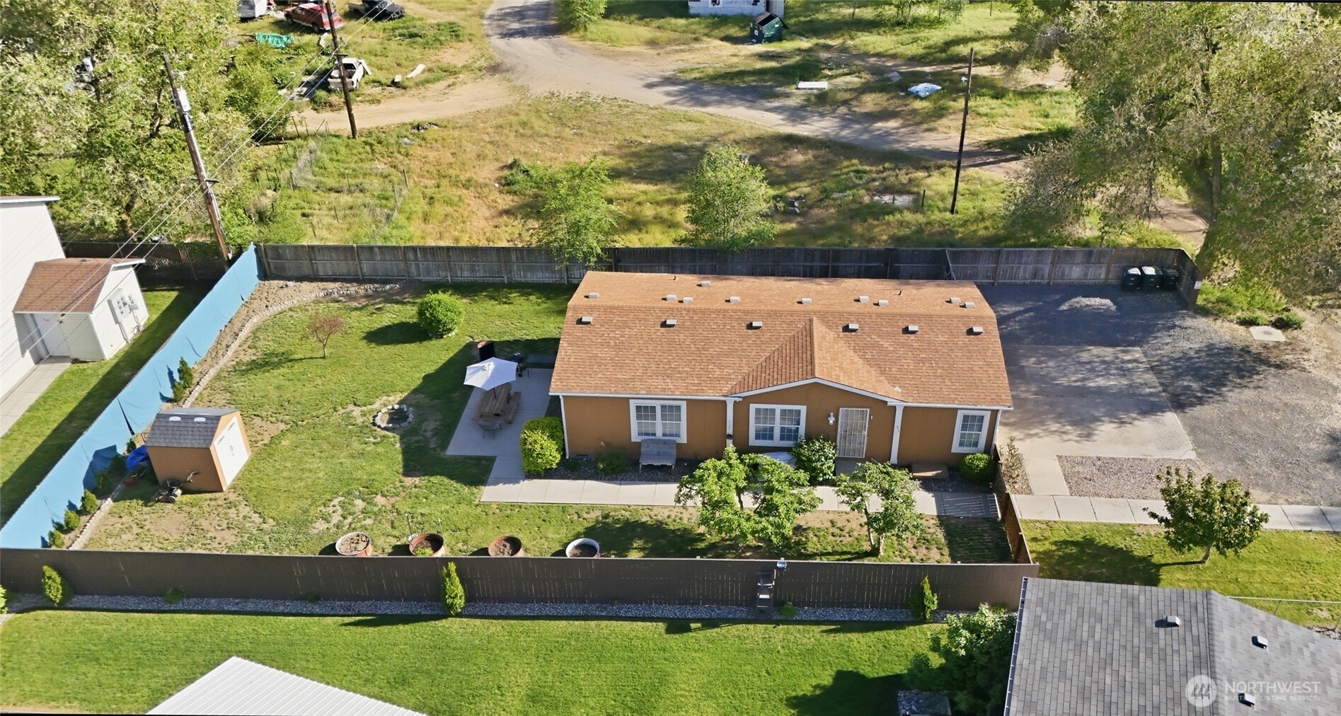 property viewer photo 28