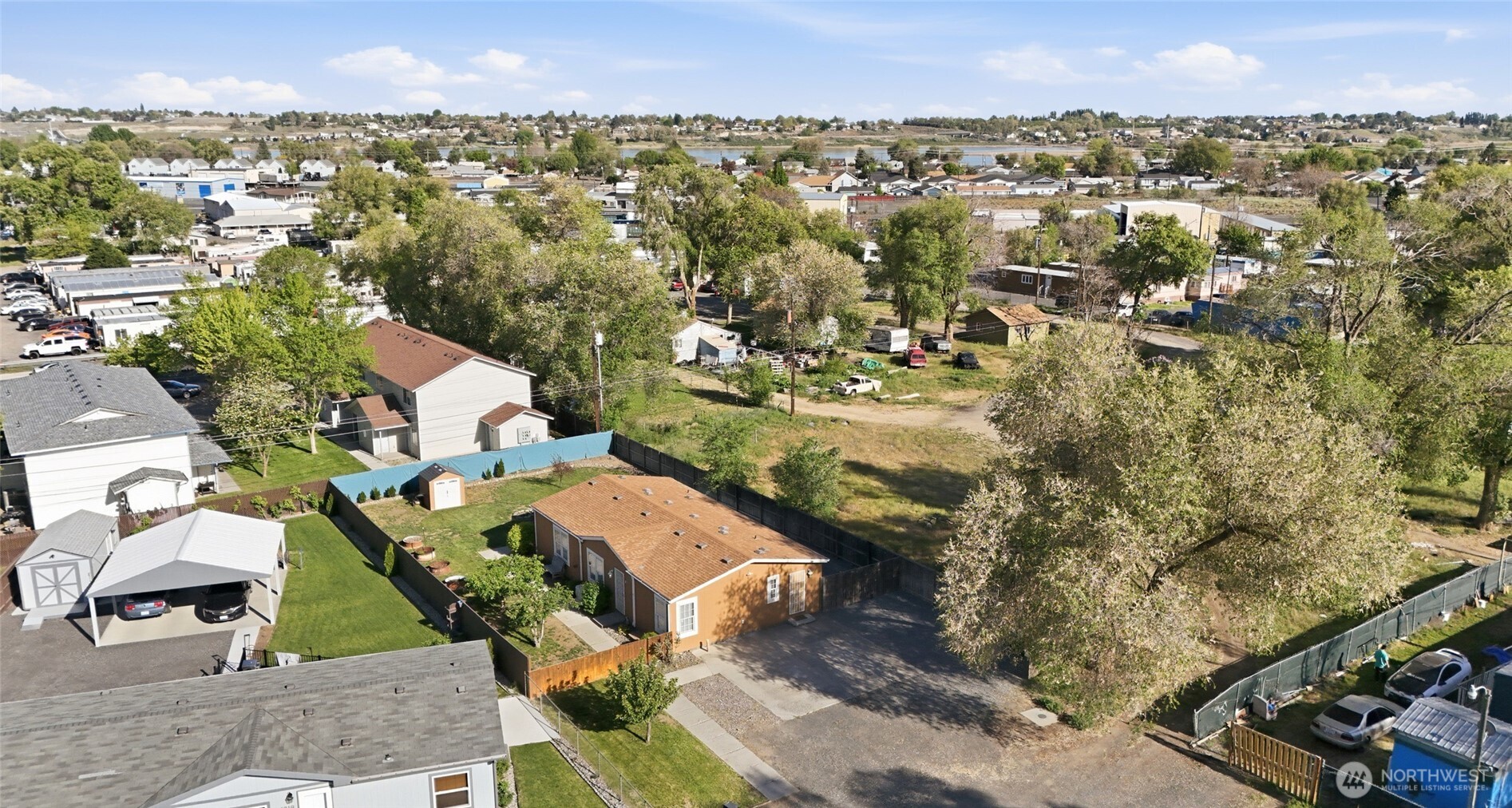 property viewer photo 29
