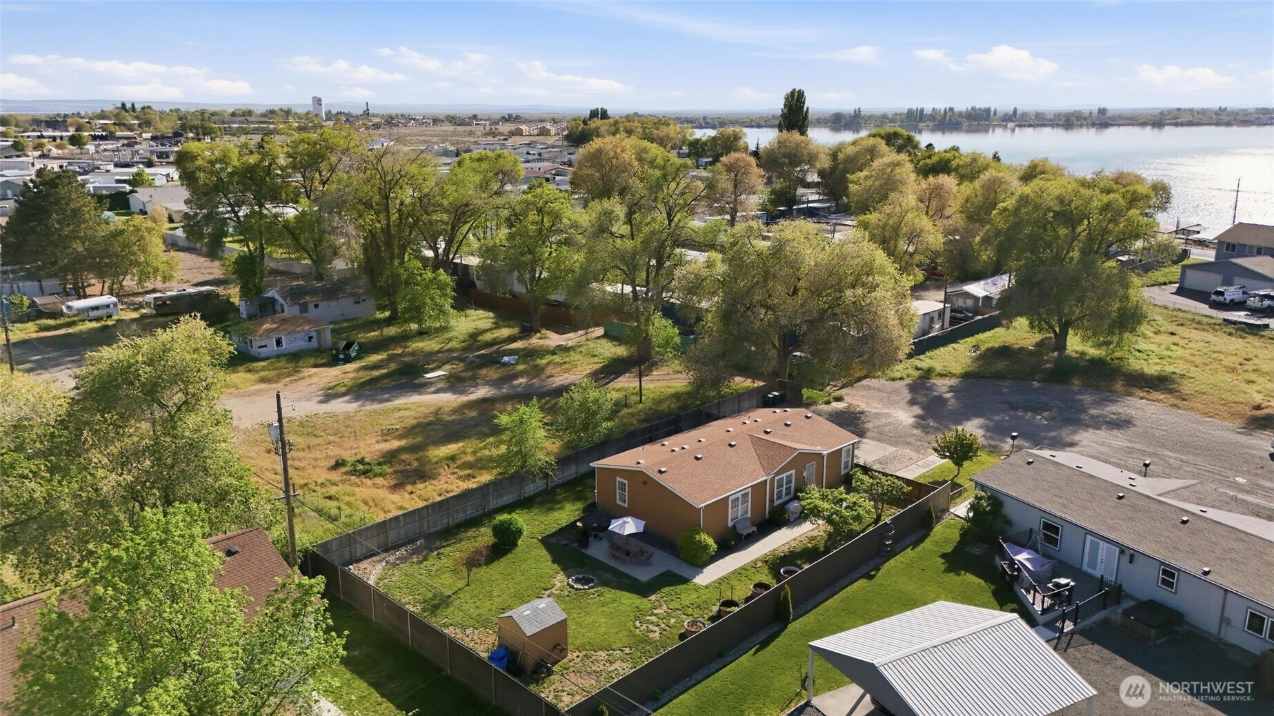 property viewer photo 30