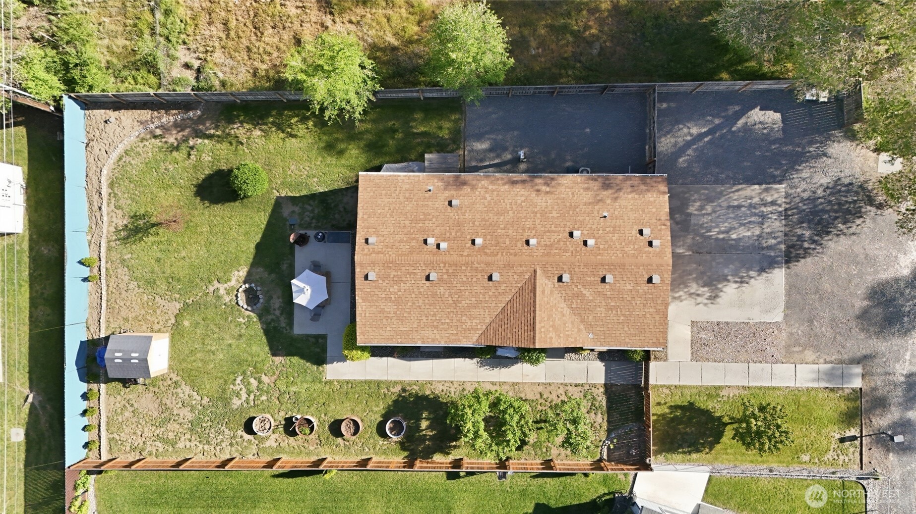 property viewer photo 33