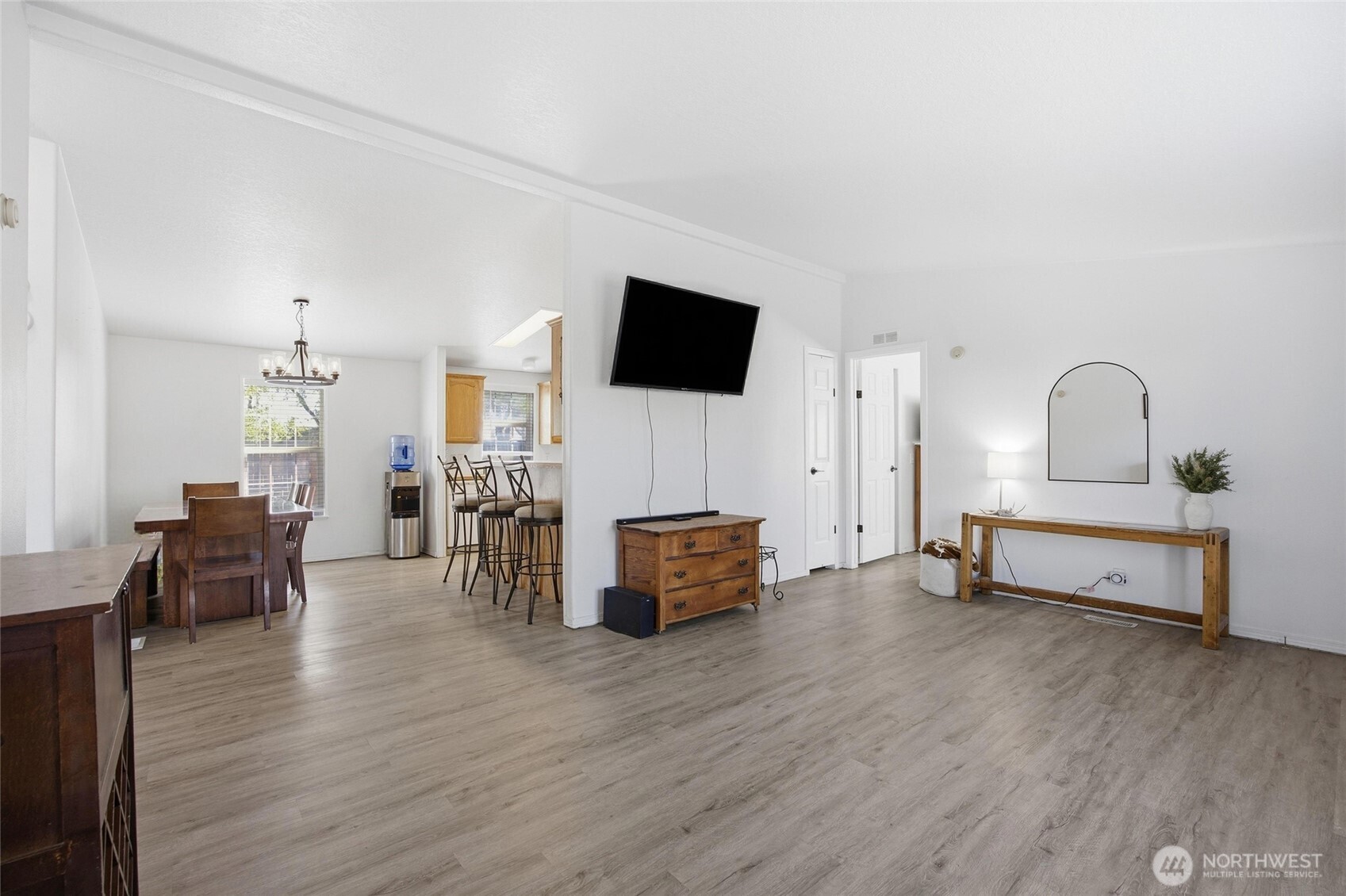 property viewer photo 7