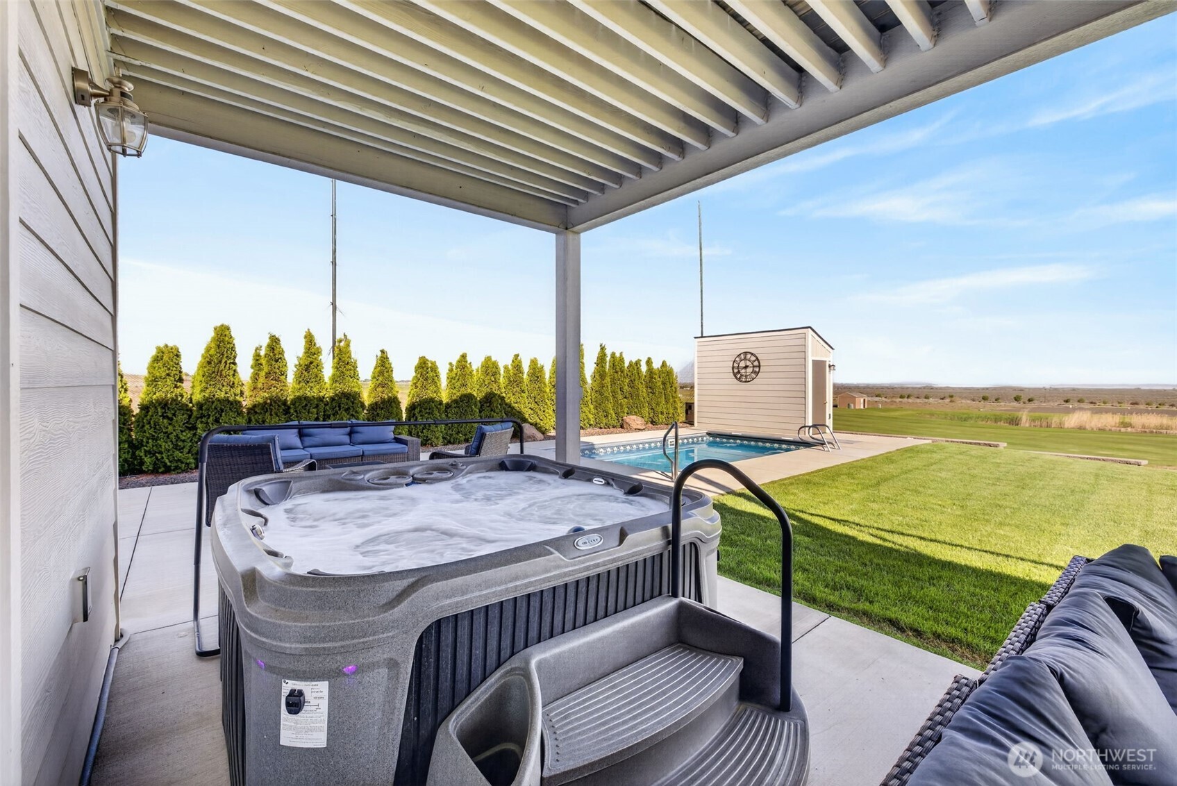 main property photo 39