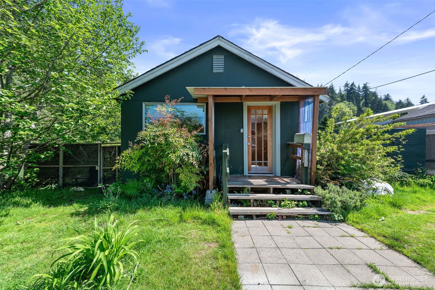 main property photo 2