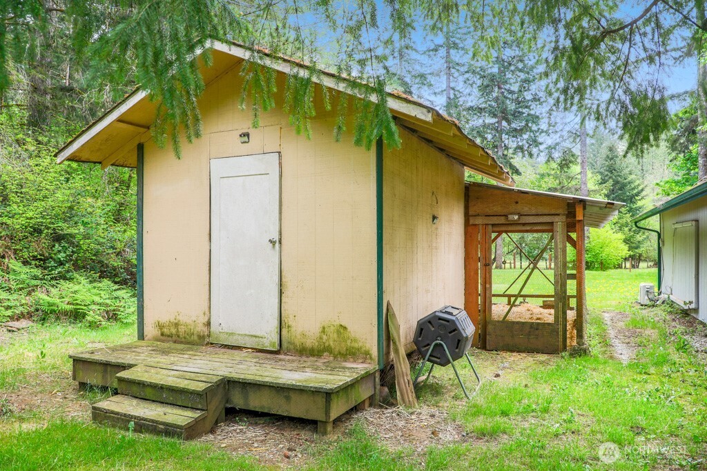 main property photo 39