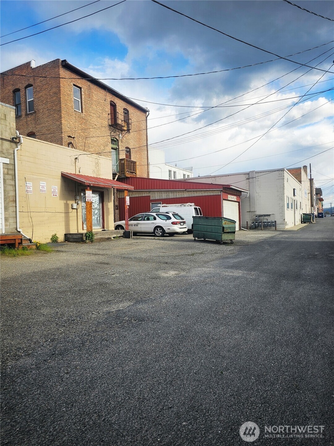 main property photo 14