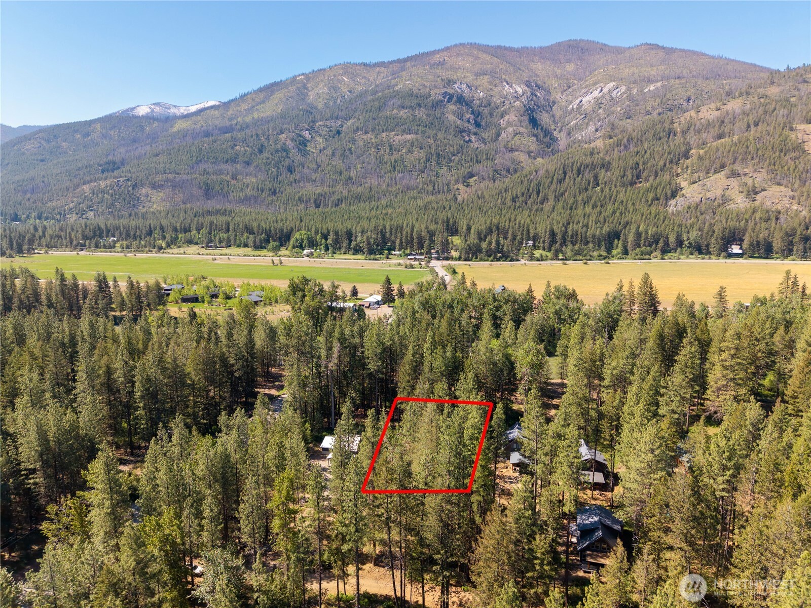 main property photo 4