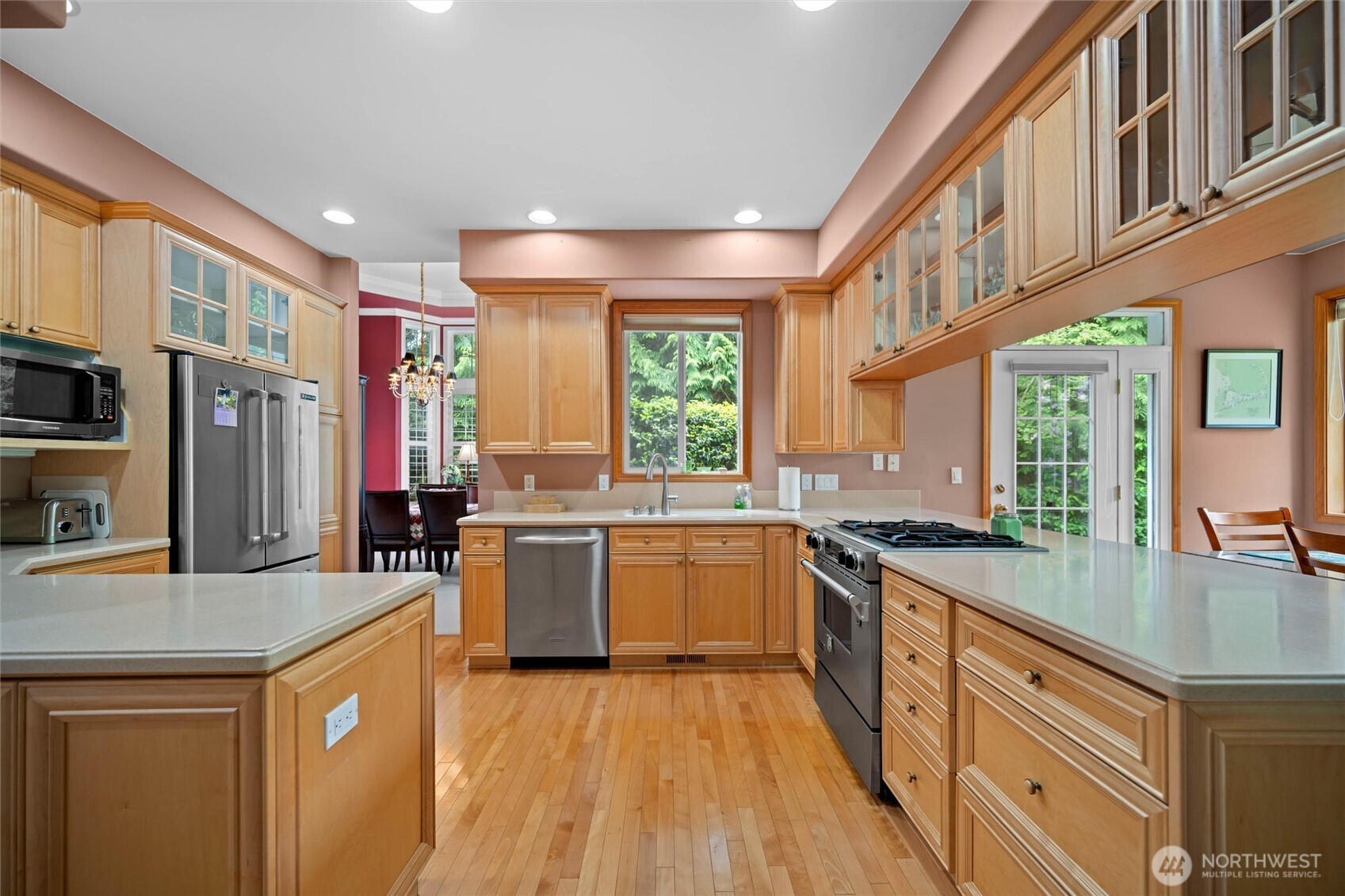 main property photo 5