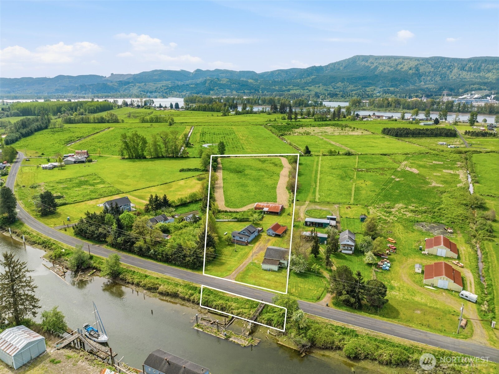 main property photo 35