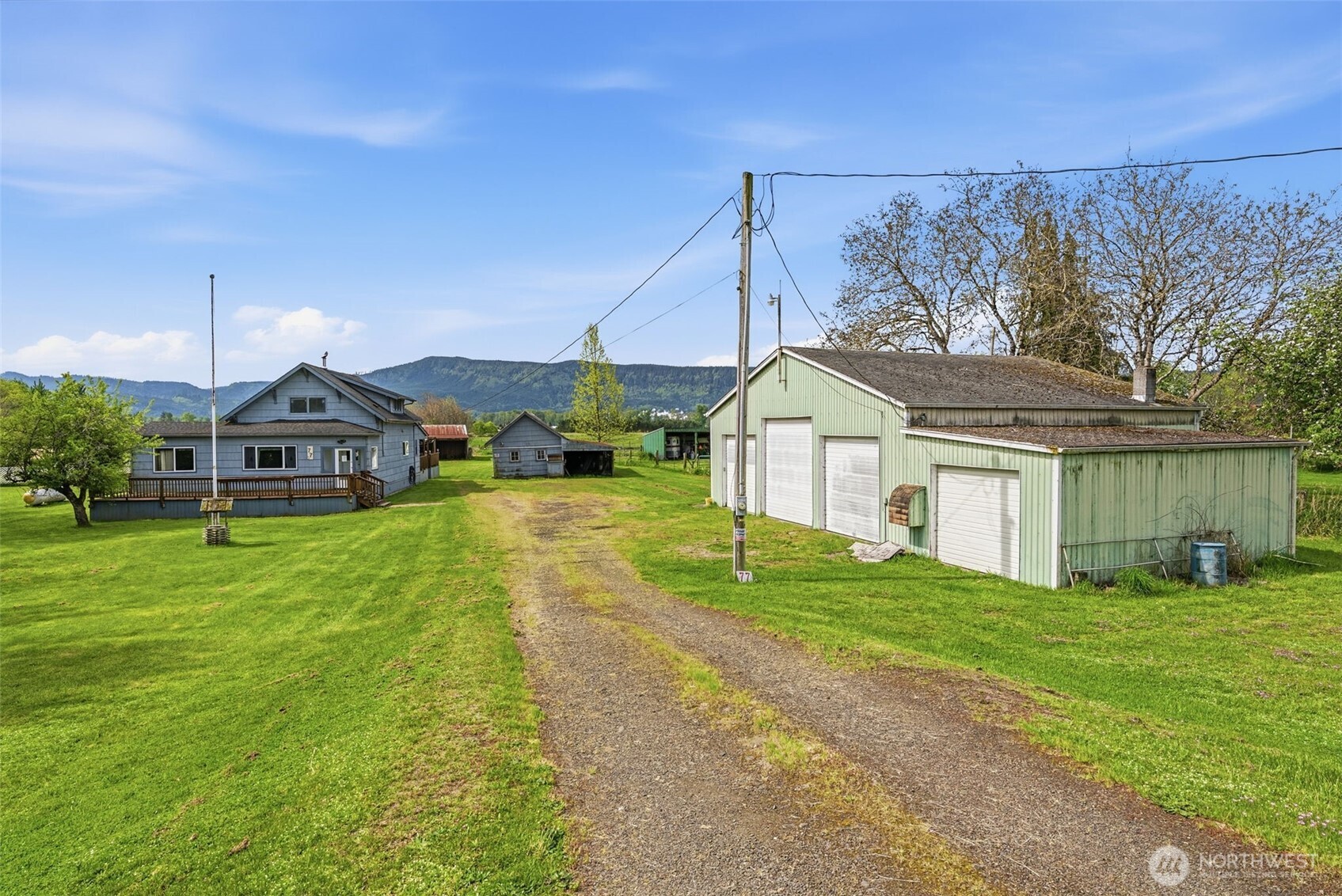 main property photo 8